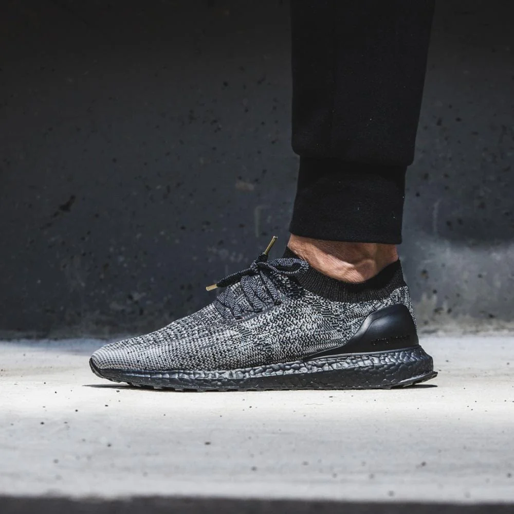 ADIDAS ULTRA BOOST UNCAGED LTD. Core Black & Solid Grey - Image 7