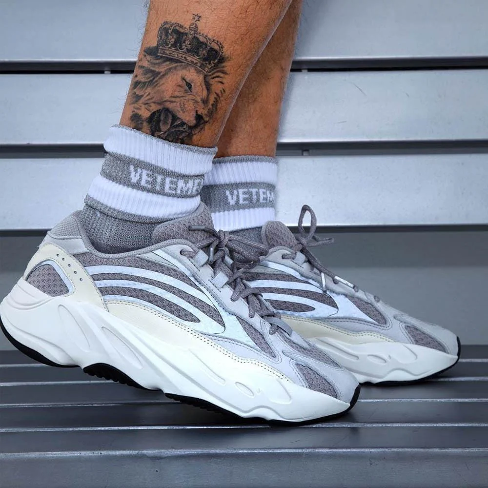 adidas Yeezy 700 V2 Static - Image 5