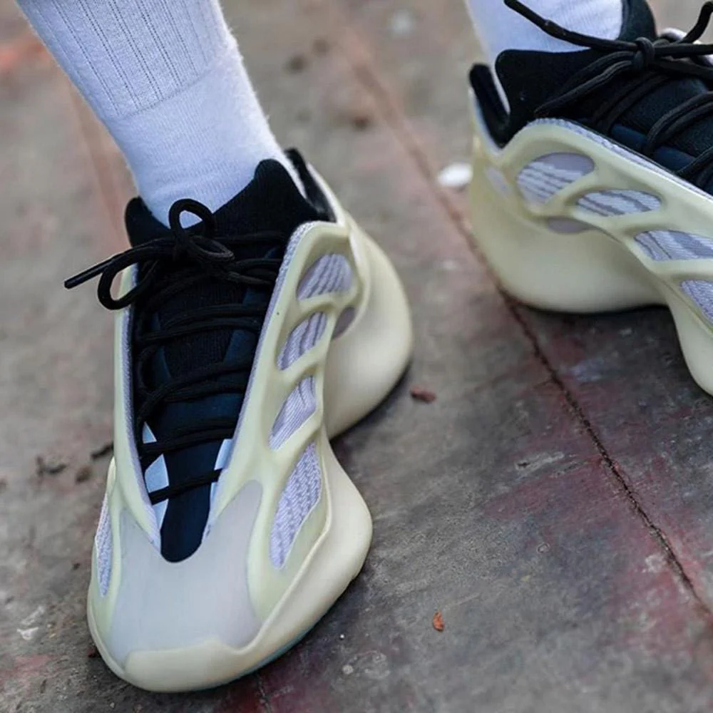 Adidas Yeezy 700 V3 'Azael' - Image 7