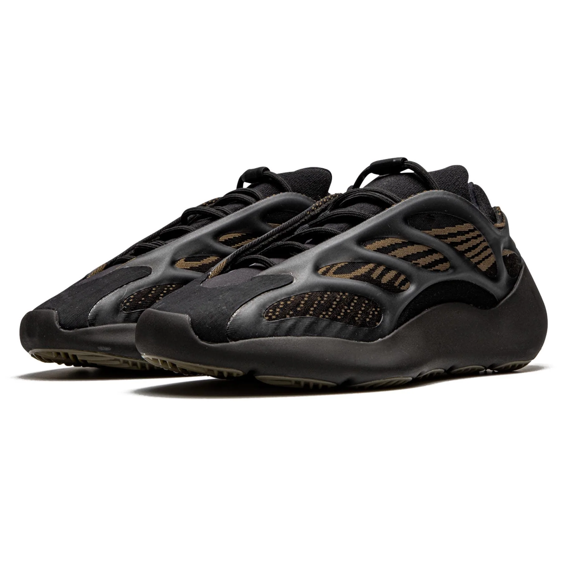 adidas Yeezy 700 V3 'Clay Brown' - Image 2