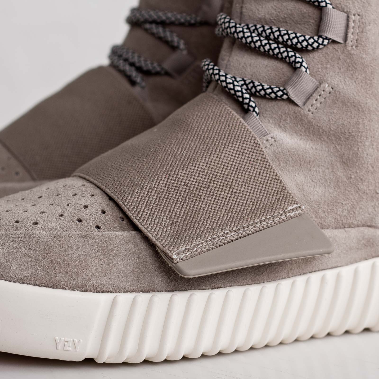 adidas Yeezy Boost 750 'OG' - Image 5