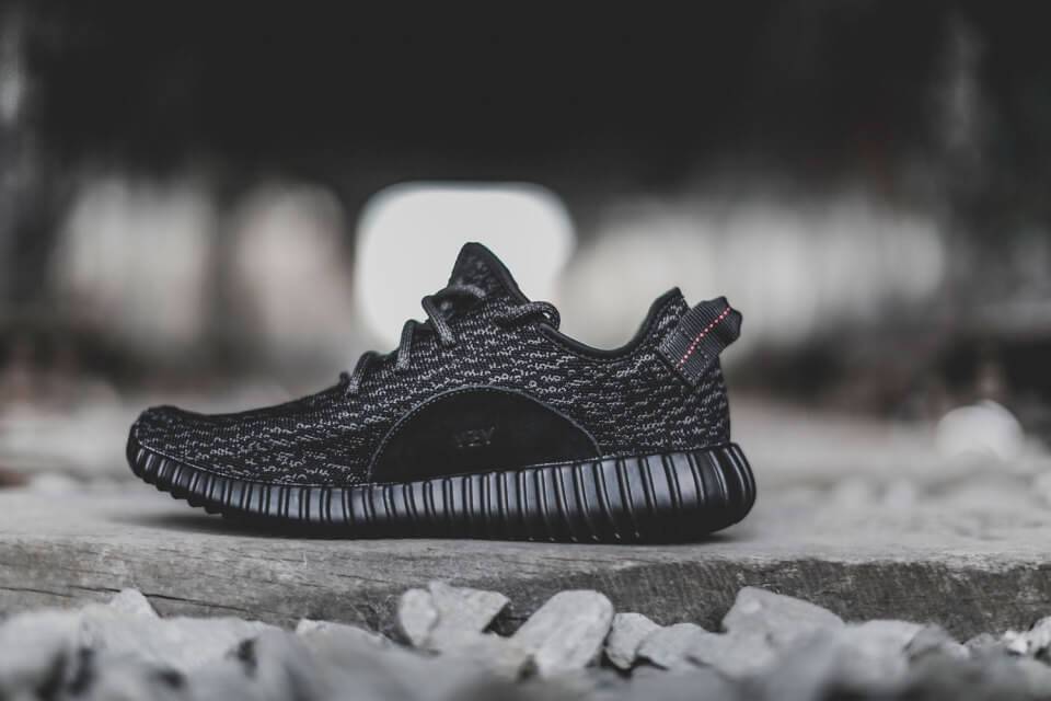 adidas Yeezy Boost 350 Pirate Black - Image 2