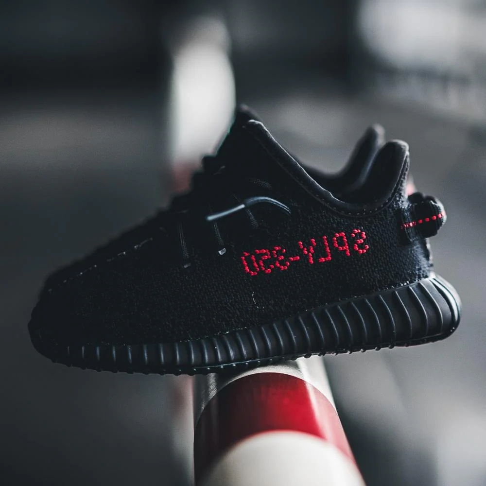 Adidas Yeezy Boost 350 V2 Infant Core Black-Red - Image 6