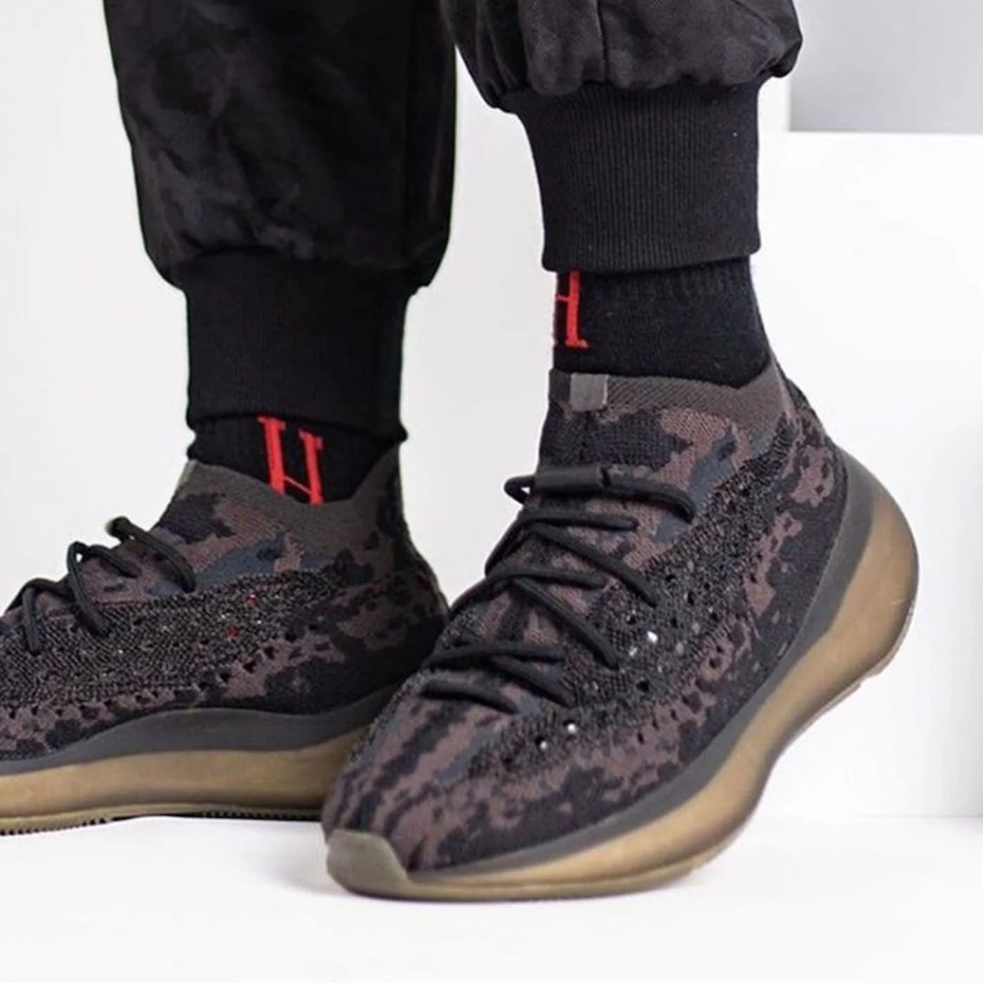 adidas Yeezy Boost 380 'Onyx Non-Reflective' - Image 7