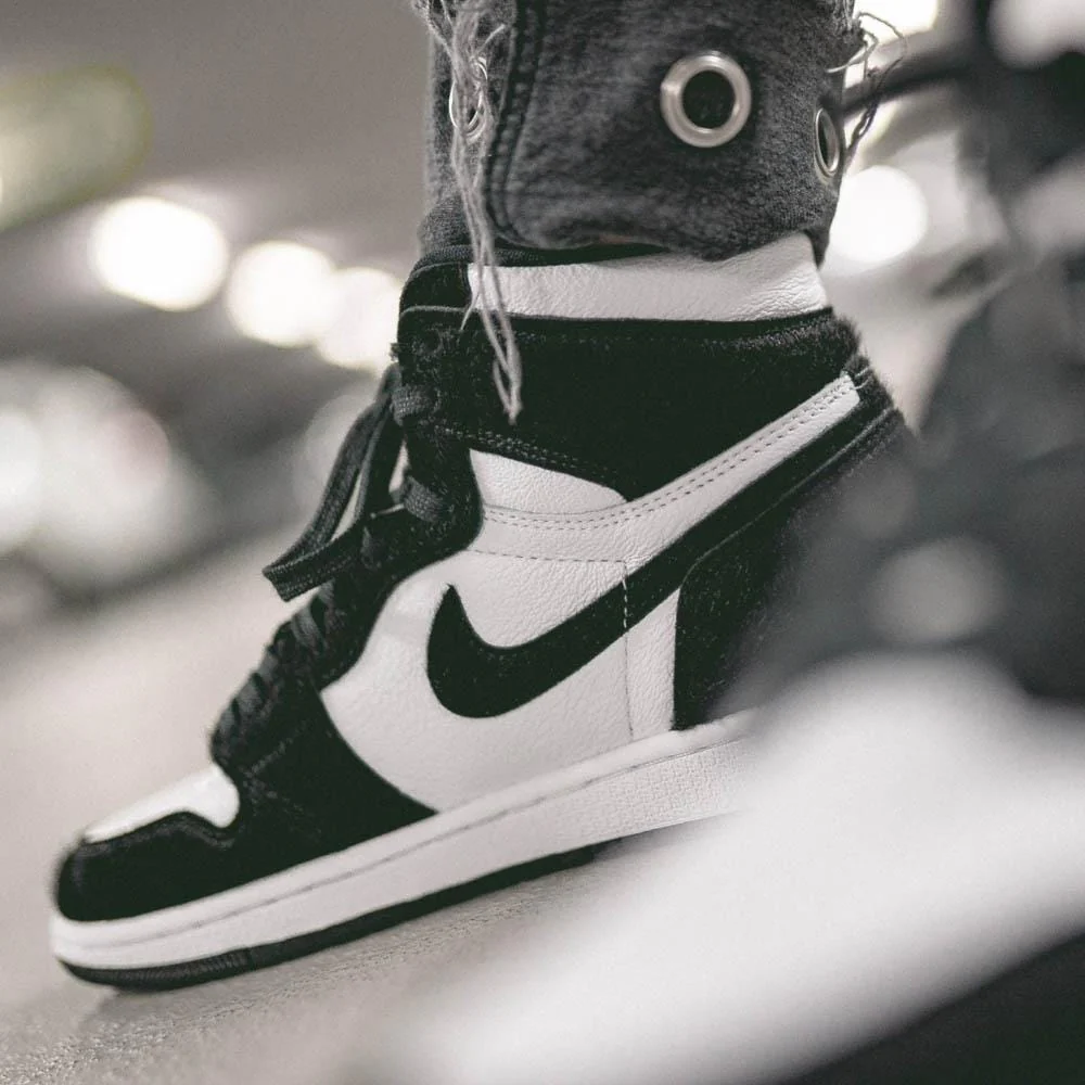 Air Jordan 1 Black White Womens - Image 6
