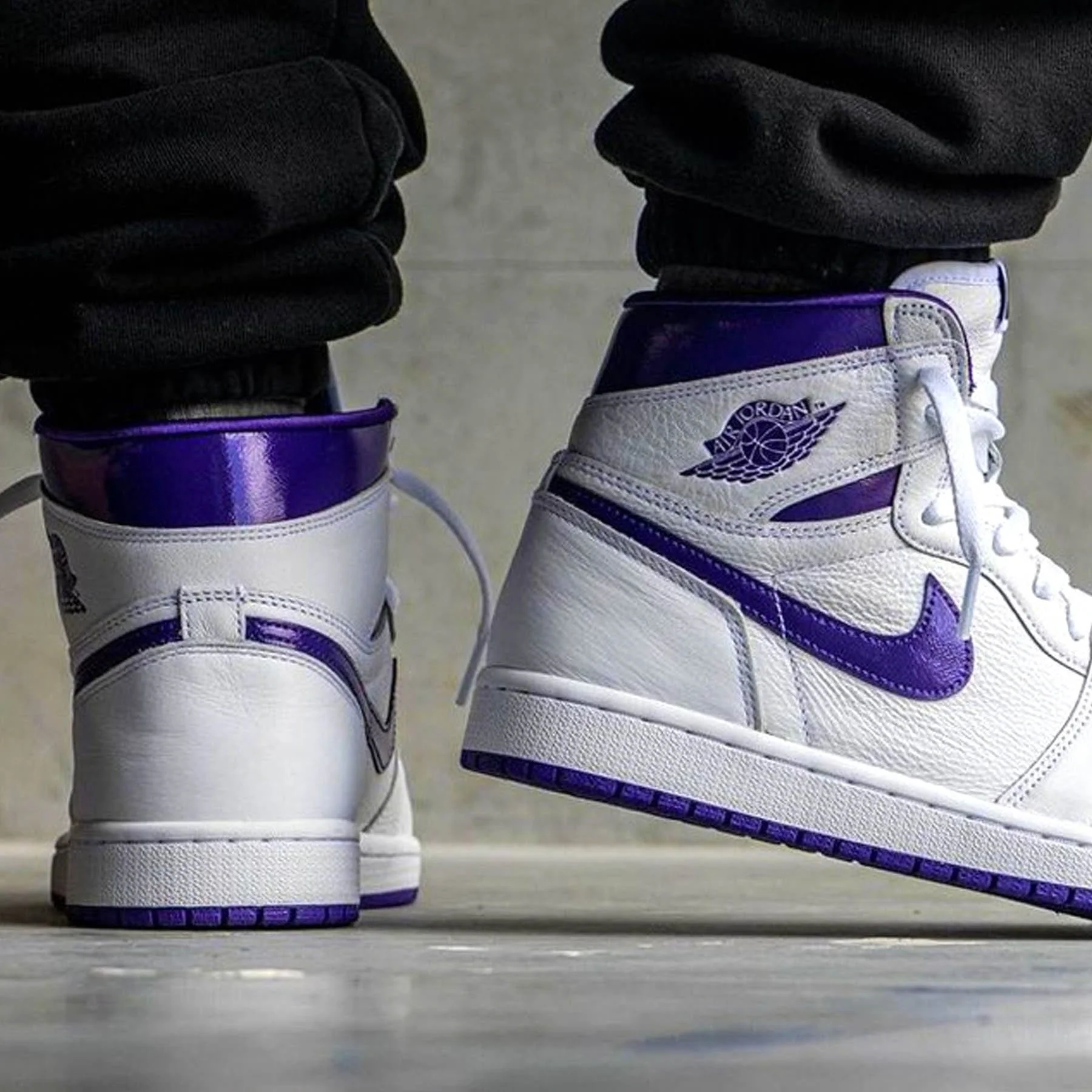 Air Jordan 1 High OG Wmns 'Court Purple' - Image 7