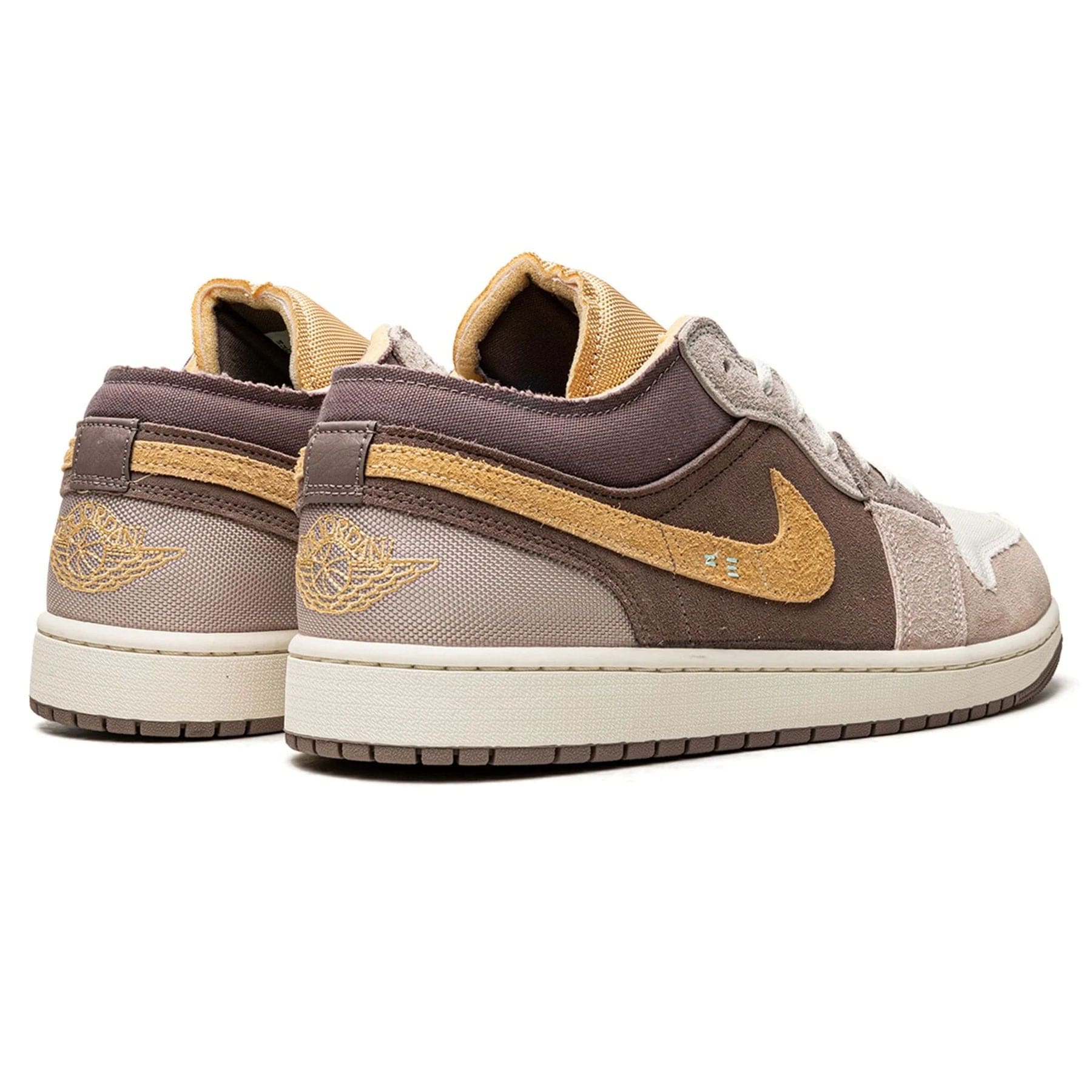 Air Jordan 1 Low SE Craft 'Inside Out - Taupe Haze' - Image 3