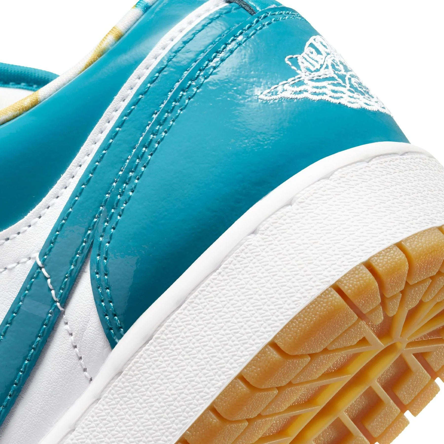Air Jordan 1 Low SE GS 'Barcelona' - Image 7
