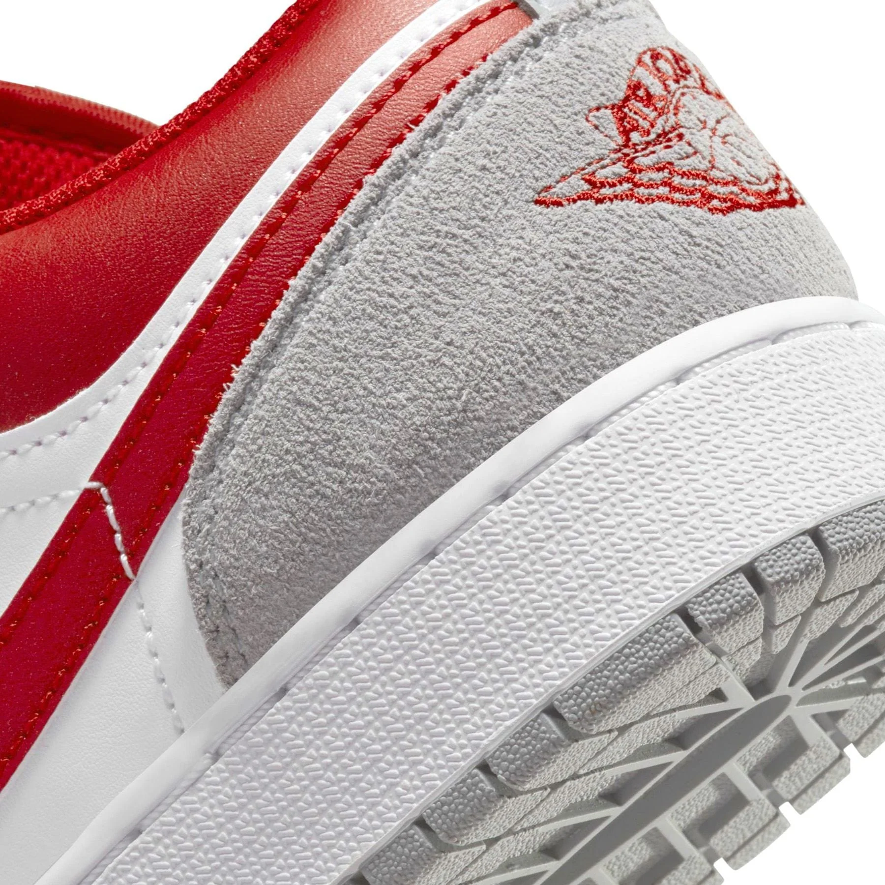 Air Jordan 1 Low SE GS 'Light Smoke Grey Gym Red' - Image 7