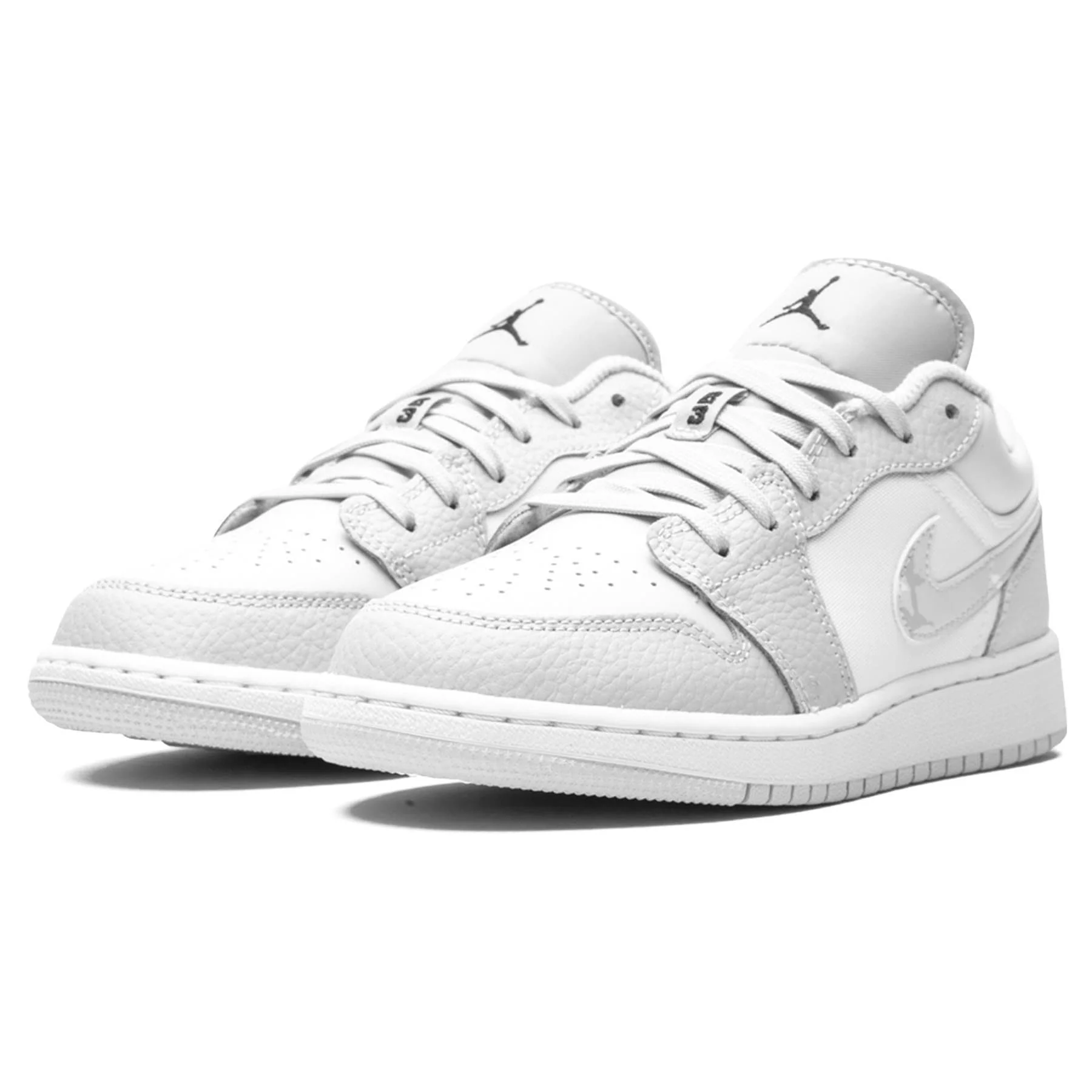 Air Jordan 1 Low SE GS 'White Camo' - Image 2