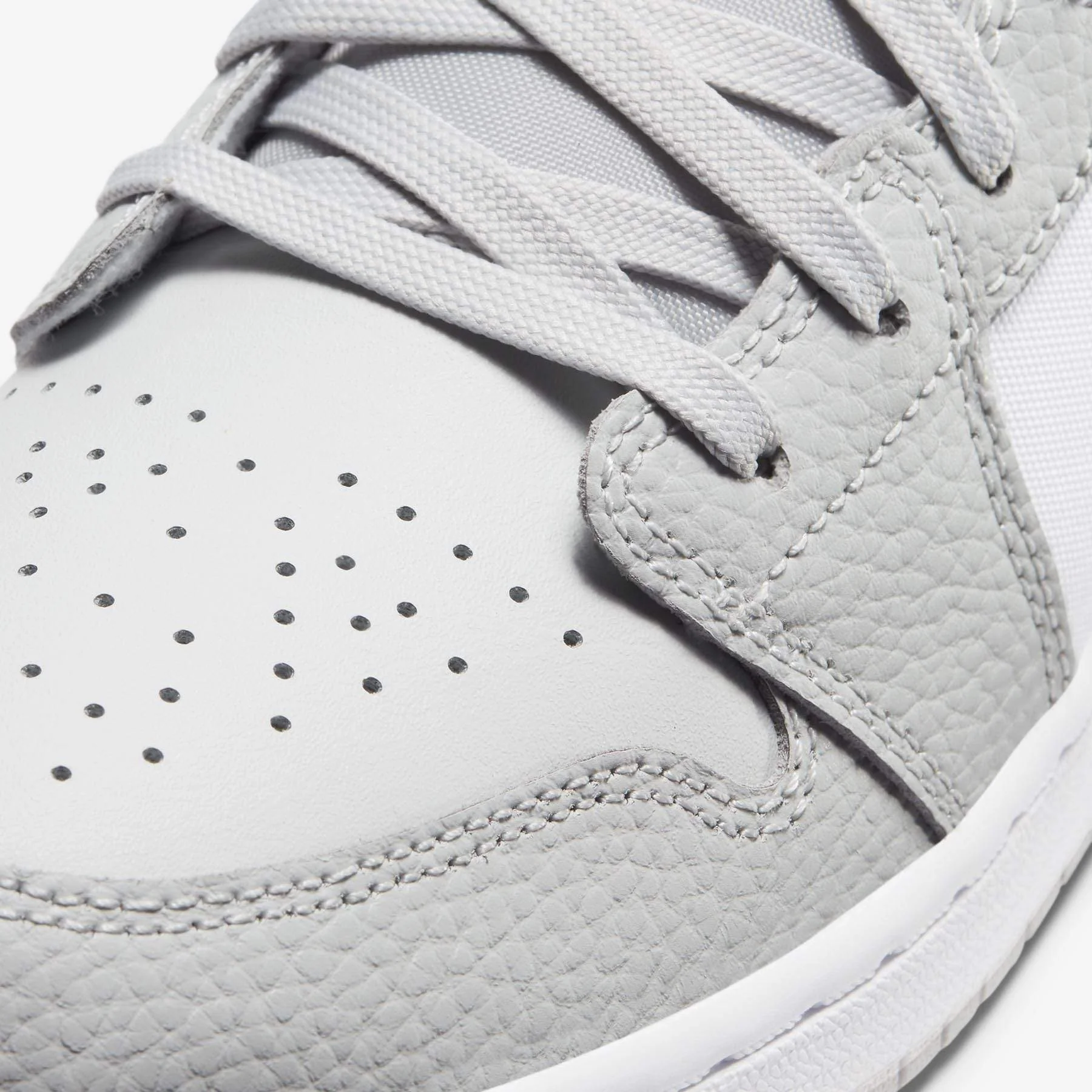 Air Jordan 1 Low SE GS 'White Camo' - Image 6