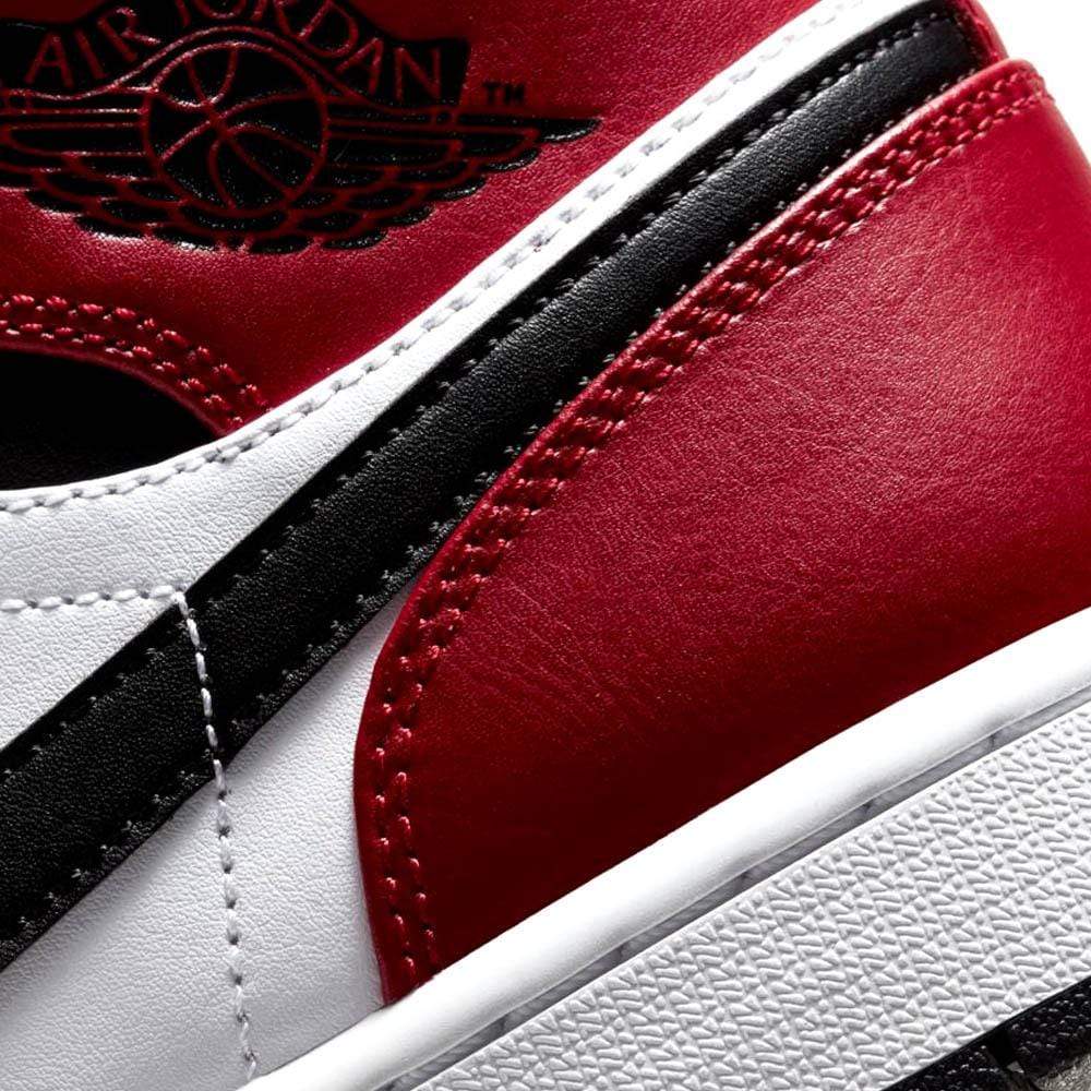 Air Jordan 1 Mid 'Chicago Black Toe' - Image 8