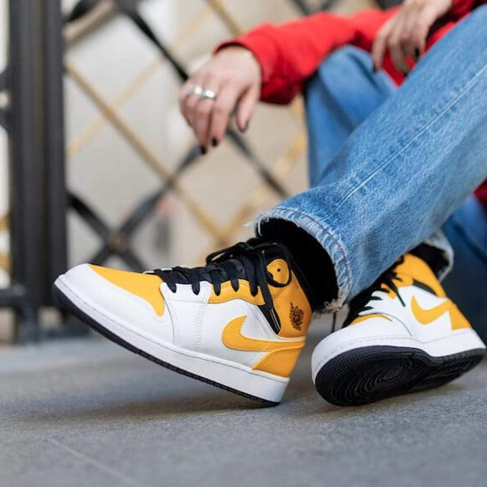 Air Jordan 1 Mid GS 'University Gold' - Image 6