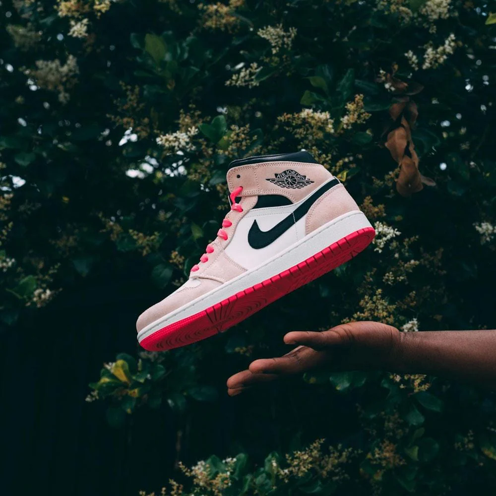 Air Jordan 1 Mid Hyper Pink - Image 6