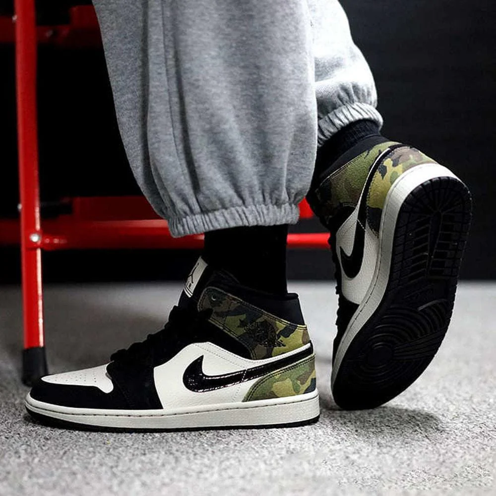Air Jordan 1 Mid SE GS 'Camo' - Image 6