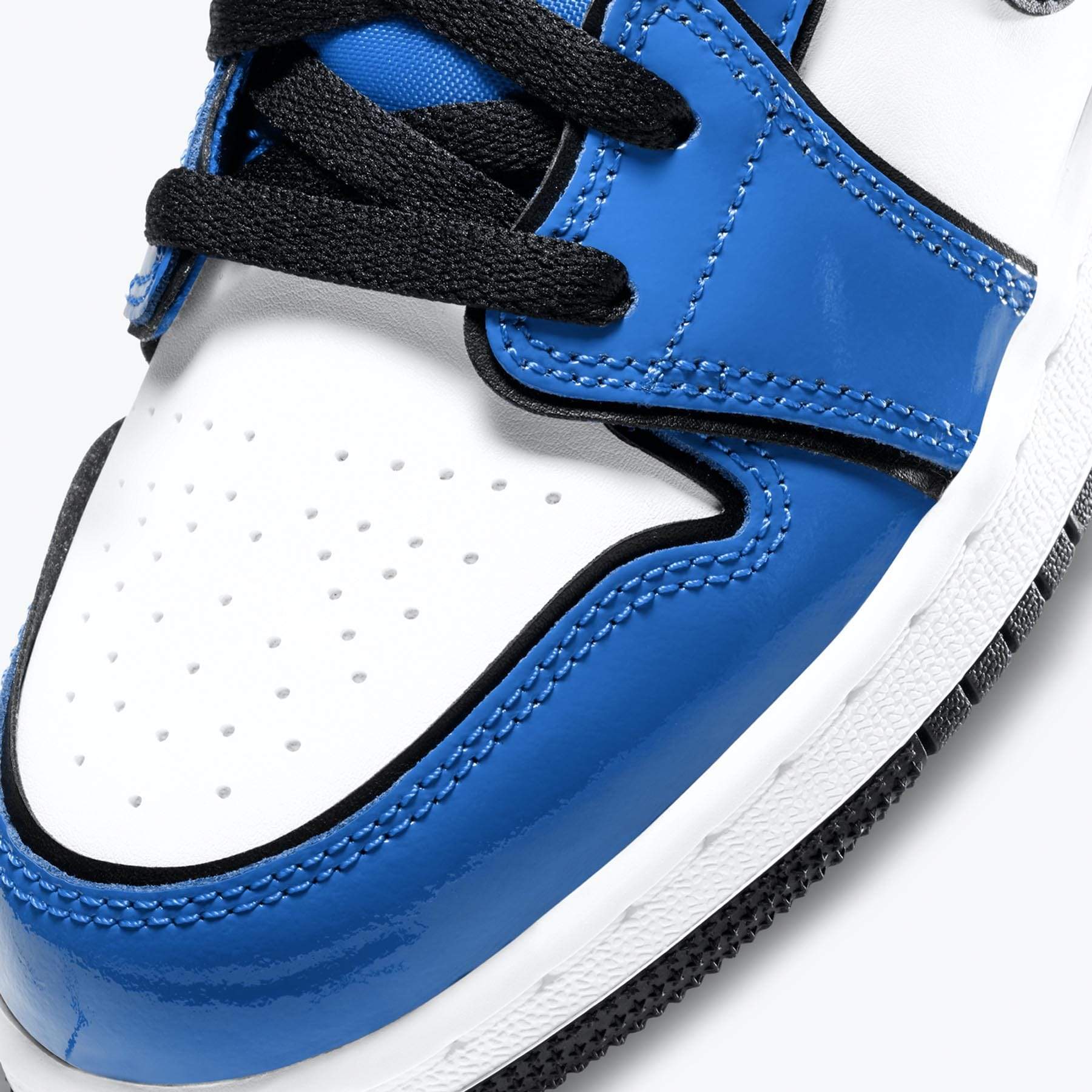Air Jordan 1 Mid SE GS 'Signal Blue' - Image 6