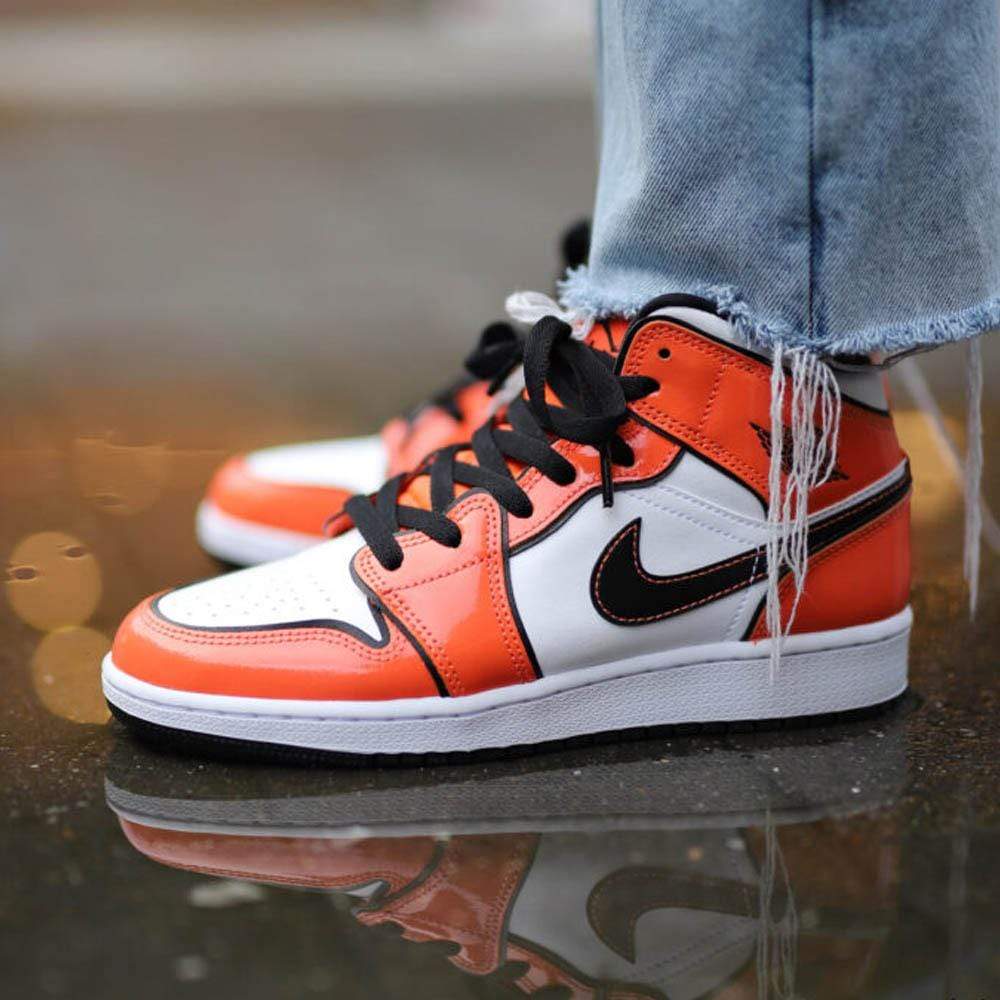 Air Jordan 1 Mid SE 'Turf Orange' - Image 7