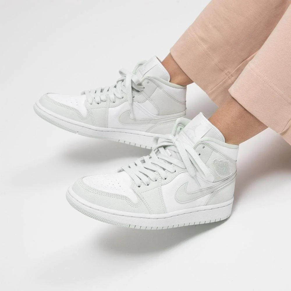 Air Jordan 1 Mid Spruce Aura (W) - Image 6