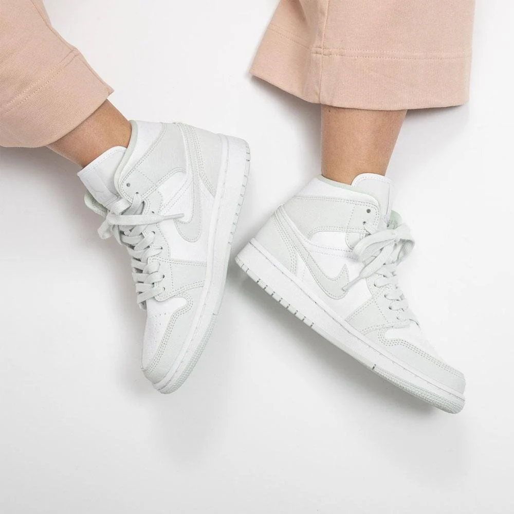 Air Jordan 1 Mid Spruce Aura (W) - Image 7