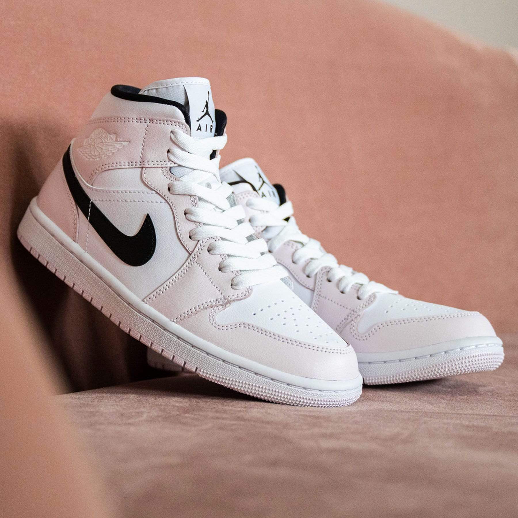 Air Jordan 1 Mid Wmns 'Barely Rose' - Image 6