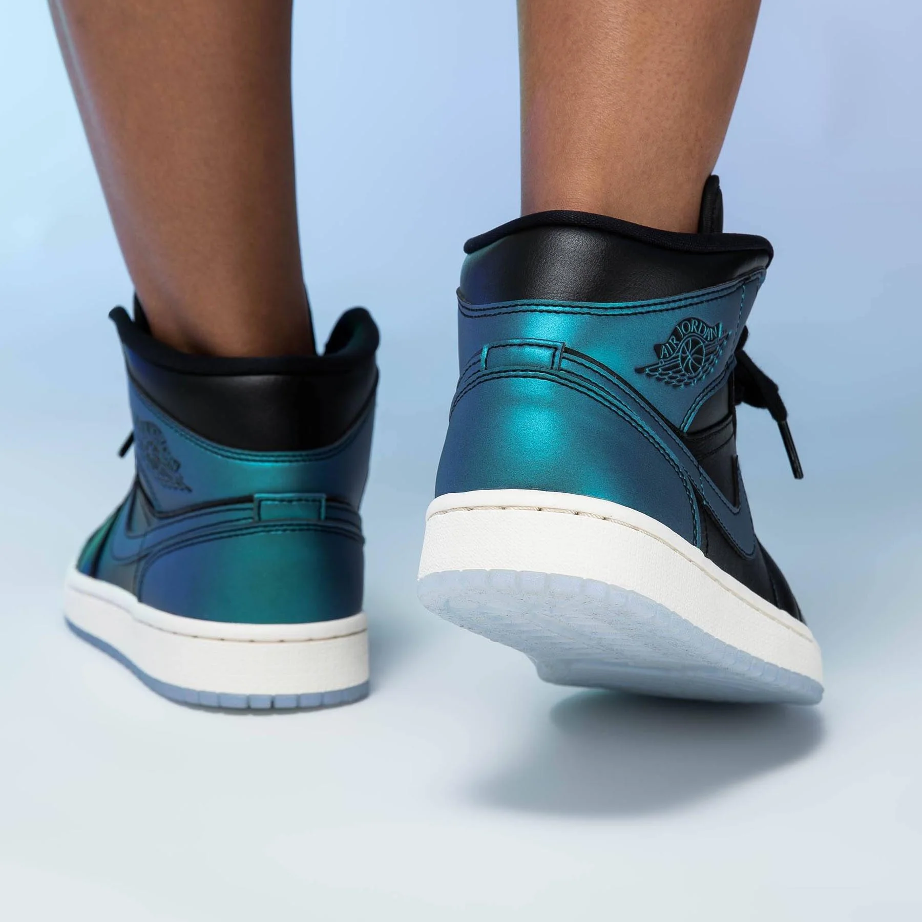 Air Jordan 1 Mid Wmns 'Metallic Turquoise' - Image 8
