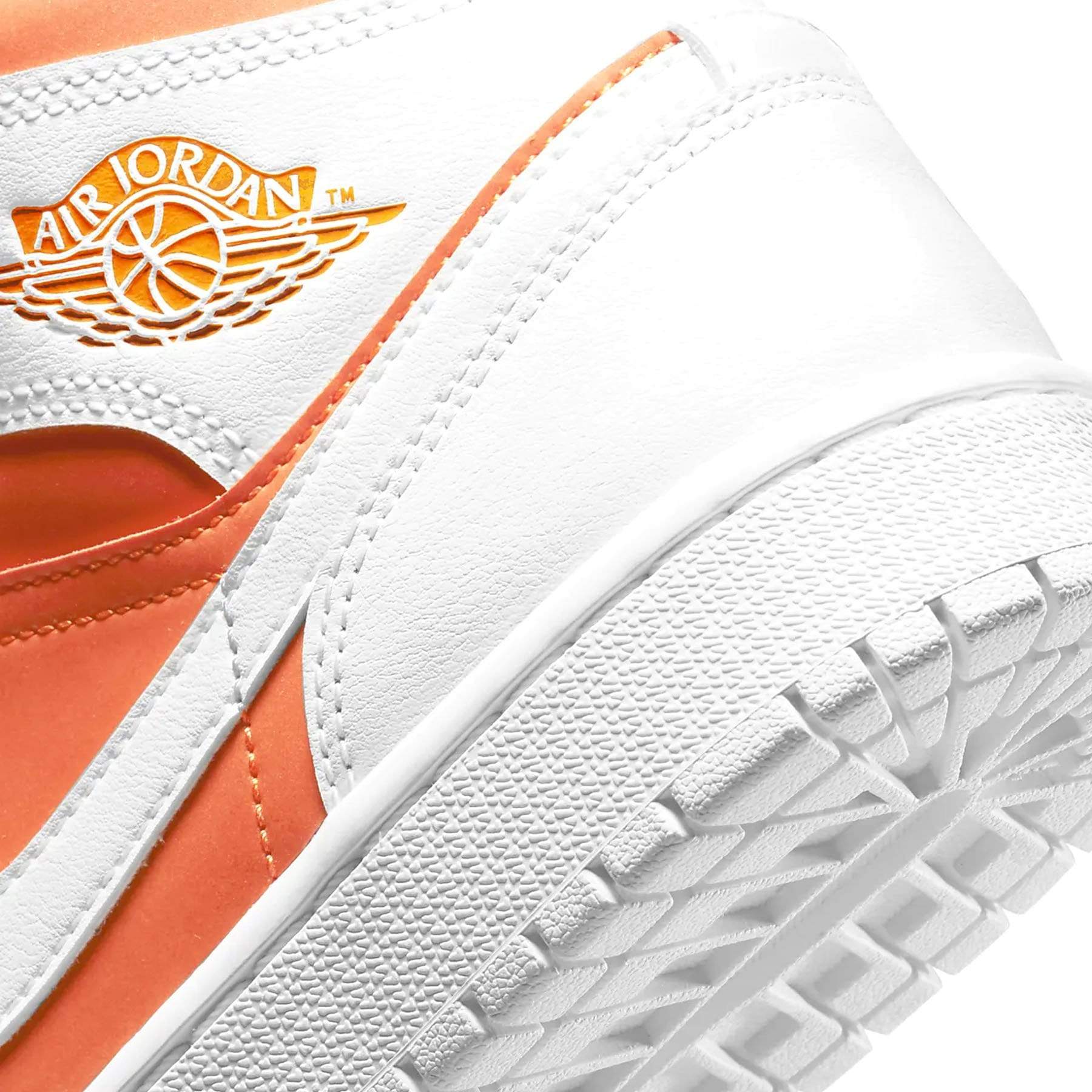 Air Jordan 1 Mid Wmns SE 'Bright Citrus' - Image 5