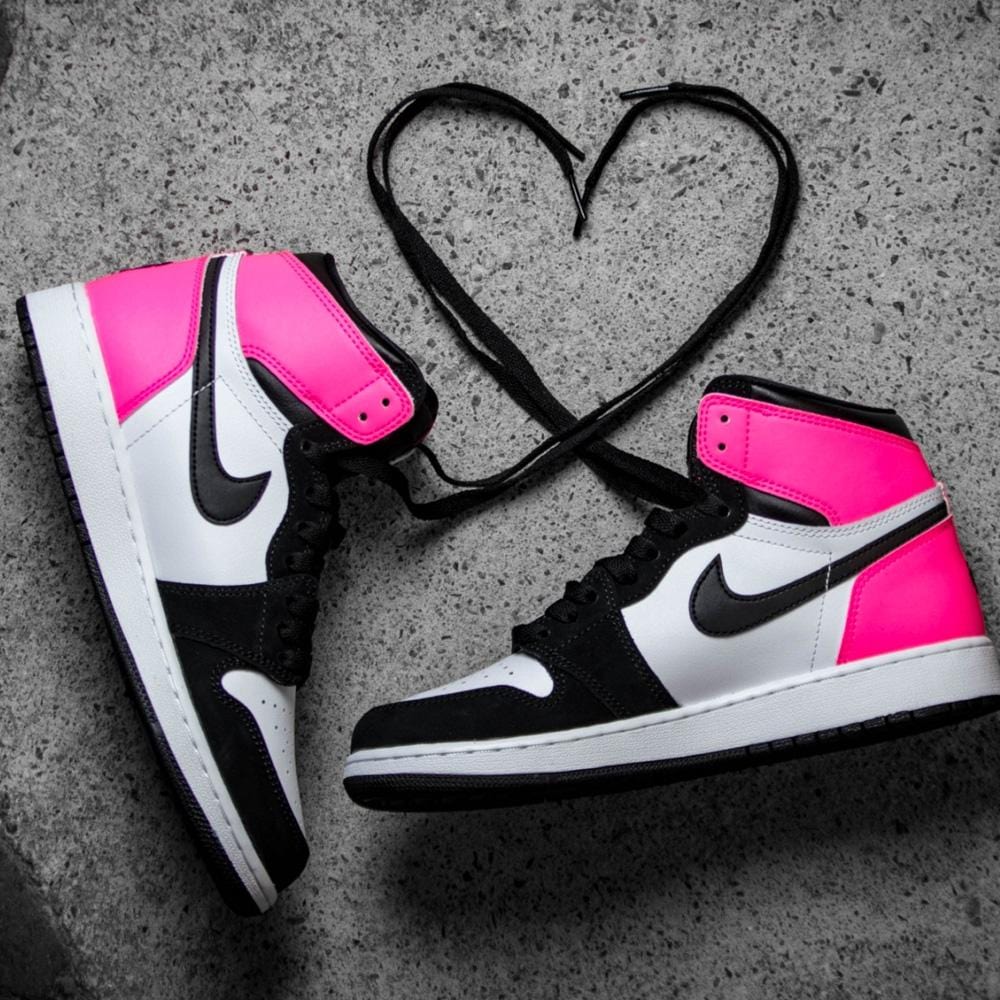 Air Jordan 1 Retro High OG GS 'Black Hyper Pink White' - Image 8