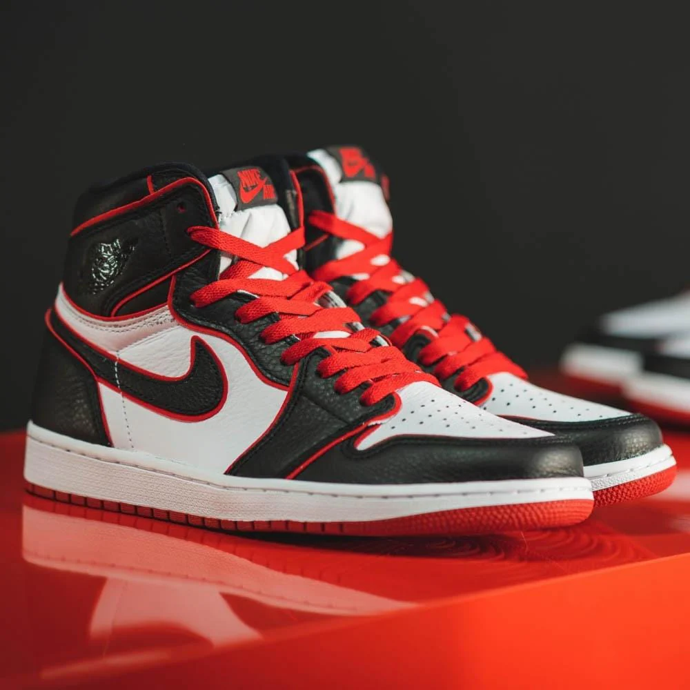 Air Jordan 1 Retro High OG GS 'Bloodline' - Image 6