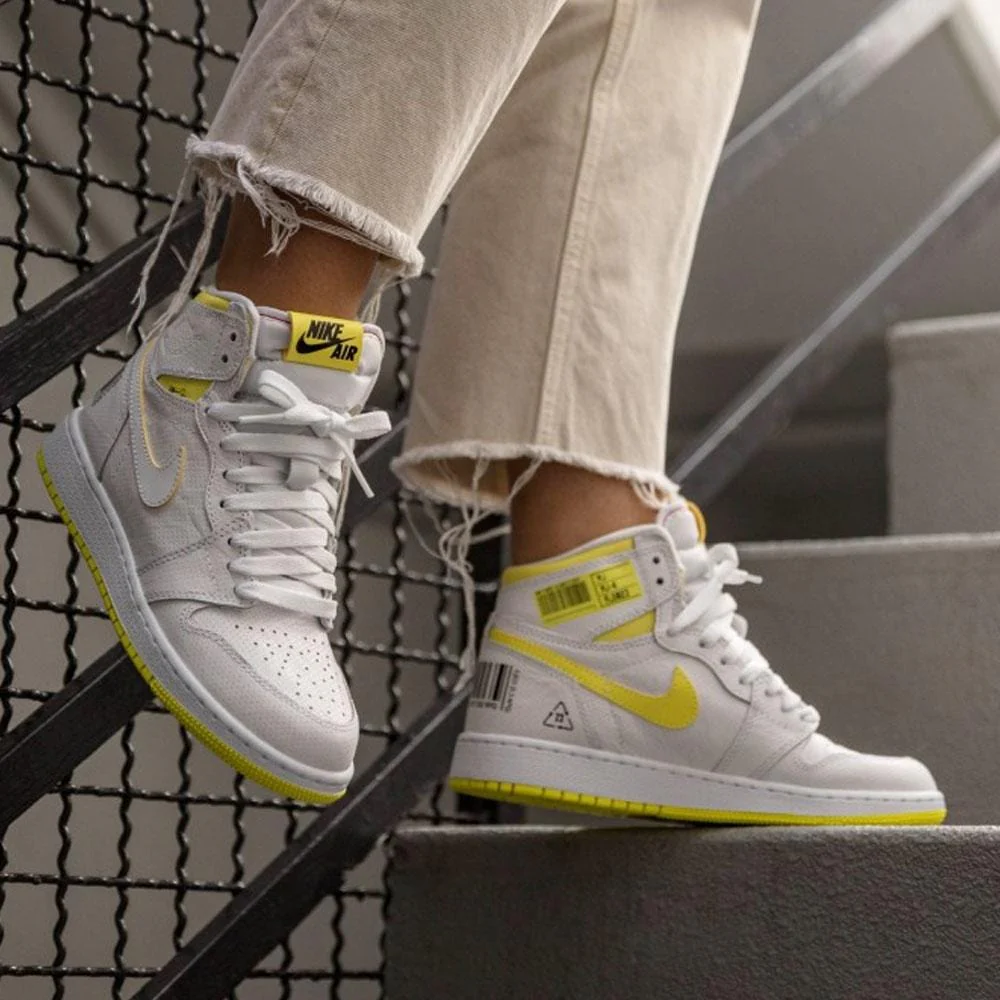 Air Jordan 1 Retro High OG GS 'First Class Flight' - Image 7