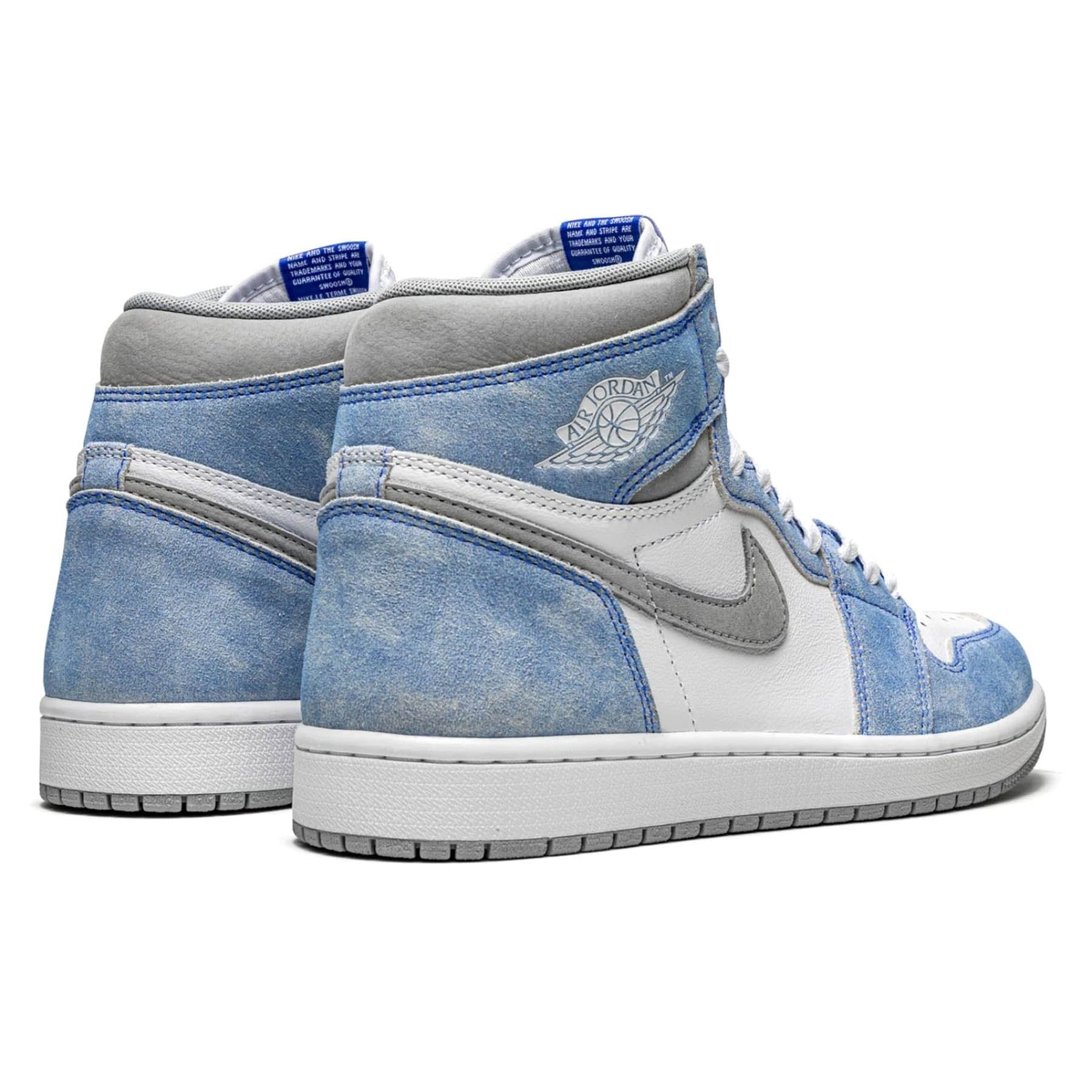 Air Jordan 1 Retro High OG 'Hyper Royal' - Image 3