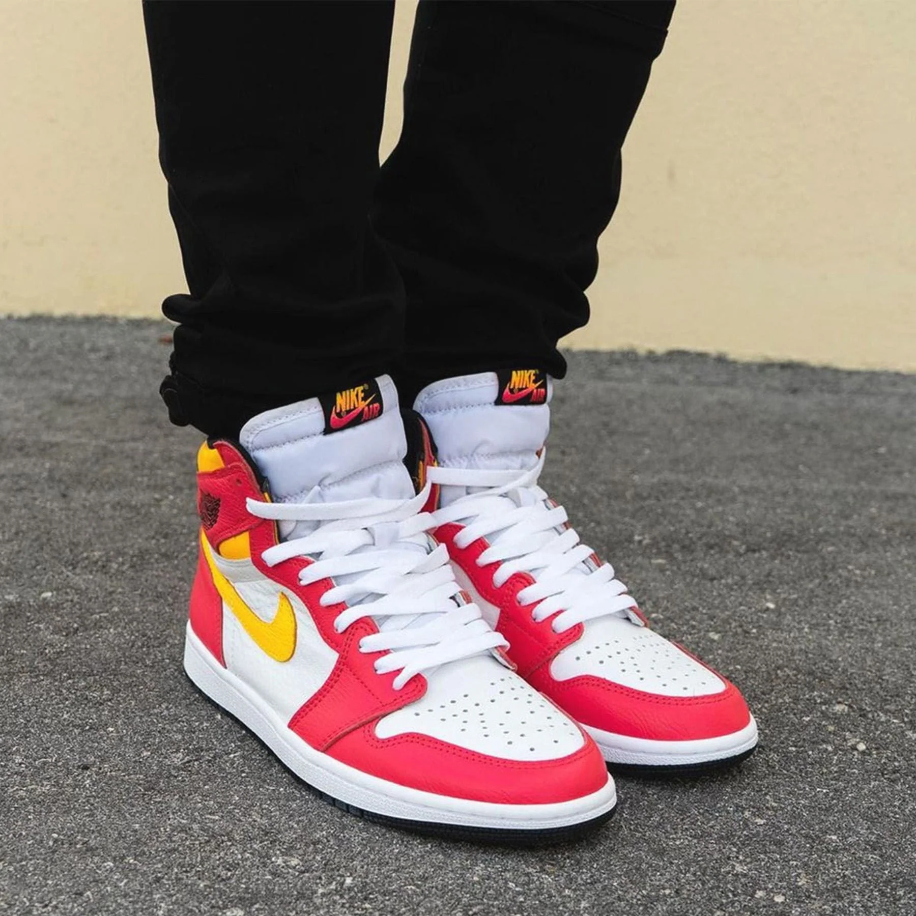 Air Jordan 1 Retro High OG 'Light Fusion Red' - Image 7