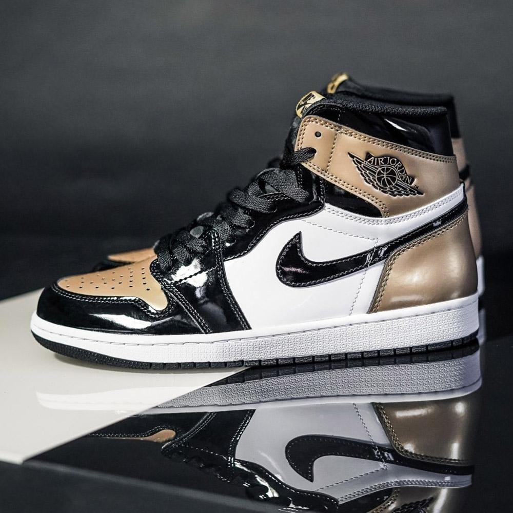 Air Jordan 1 Retro High OG NRG Gold Toe - Image 7