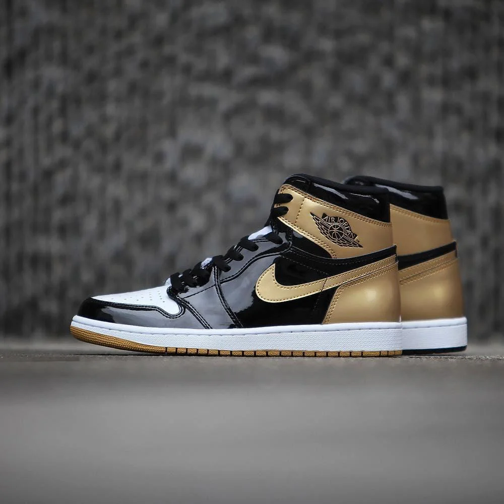Air Jordan 1 Retro High OG NRG Gold Toe - Image 8