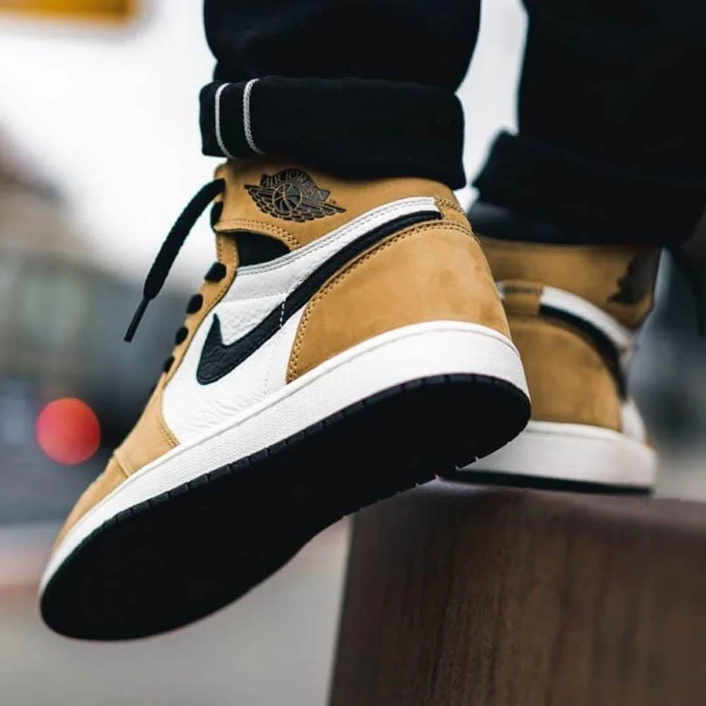 Air Jordan 1 Retro High OG 'Rookie of the Year' - Image 7