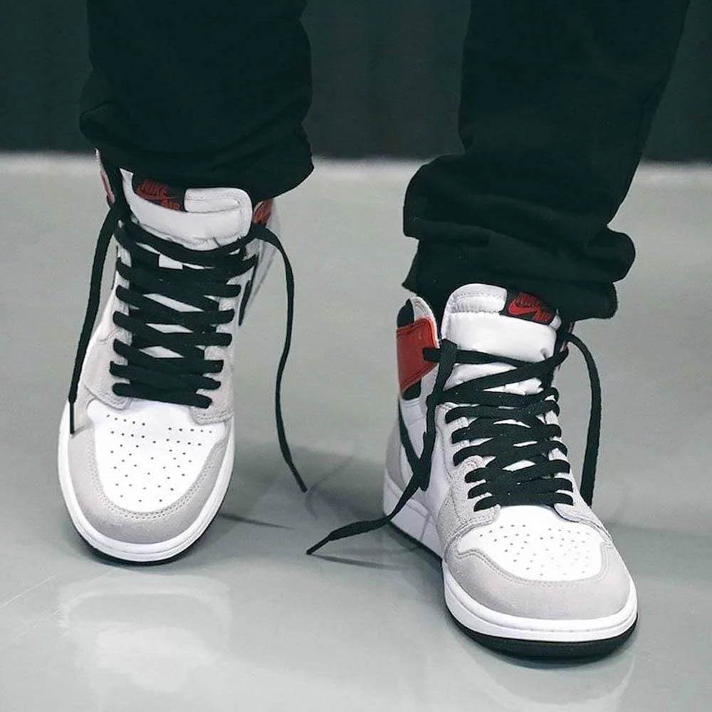Air Jordan 1 Retro High OG 'Smoke Grey' - Image 8