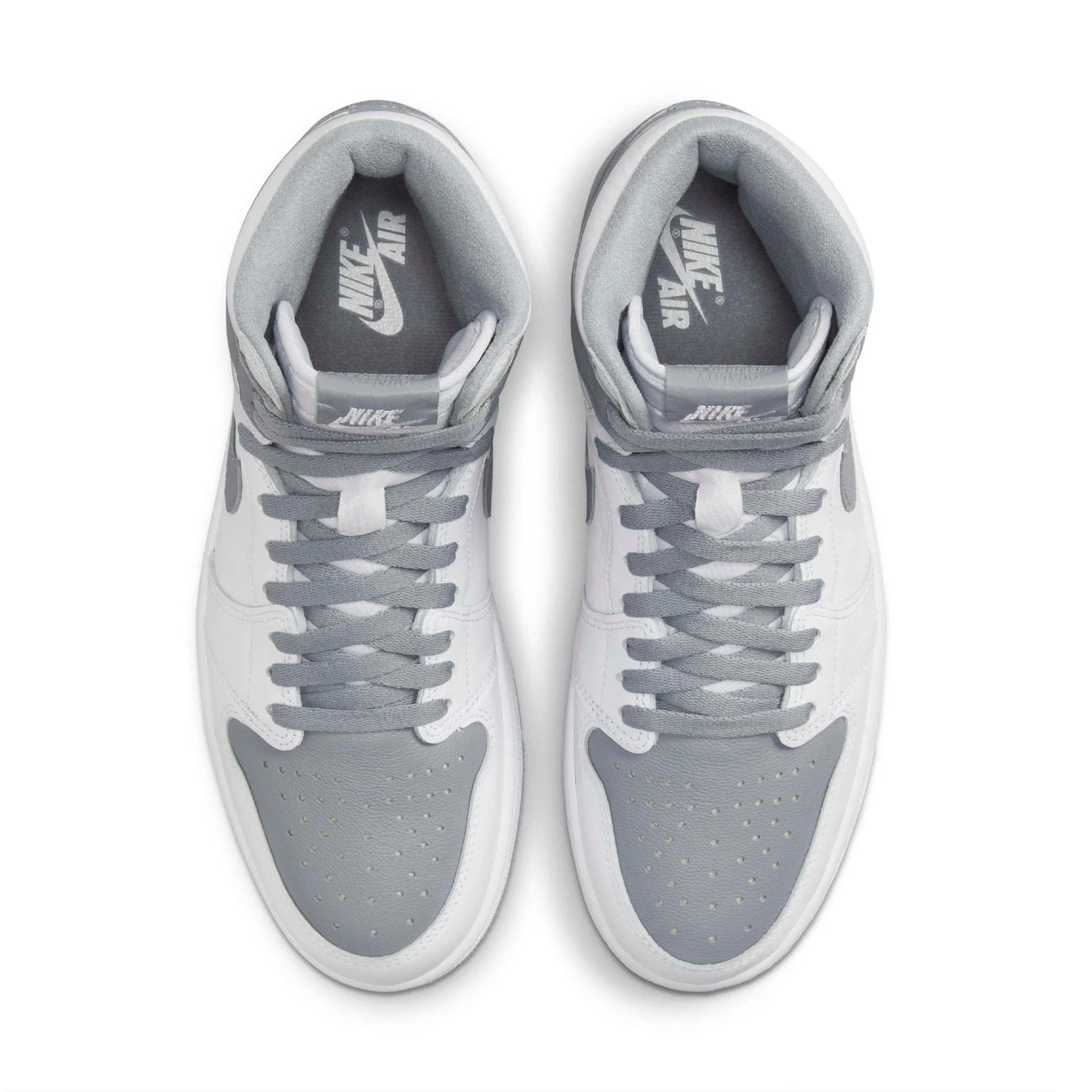 Air Jordan 1 Retro High OG 'Stealth' - Image 3