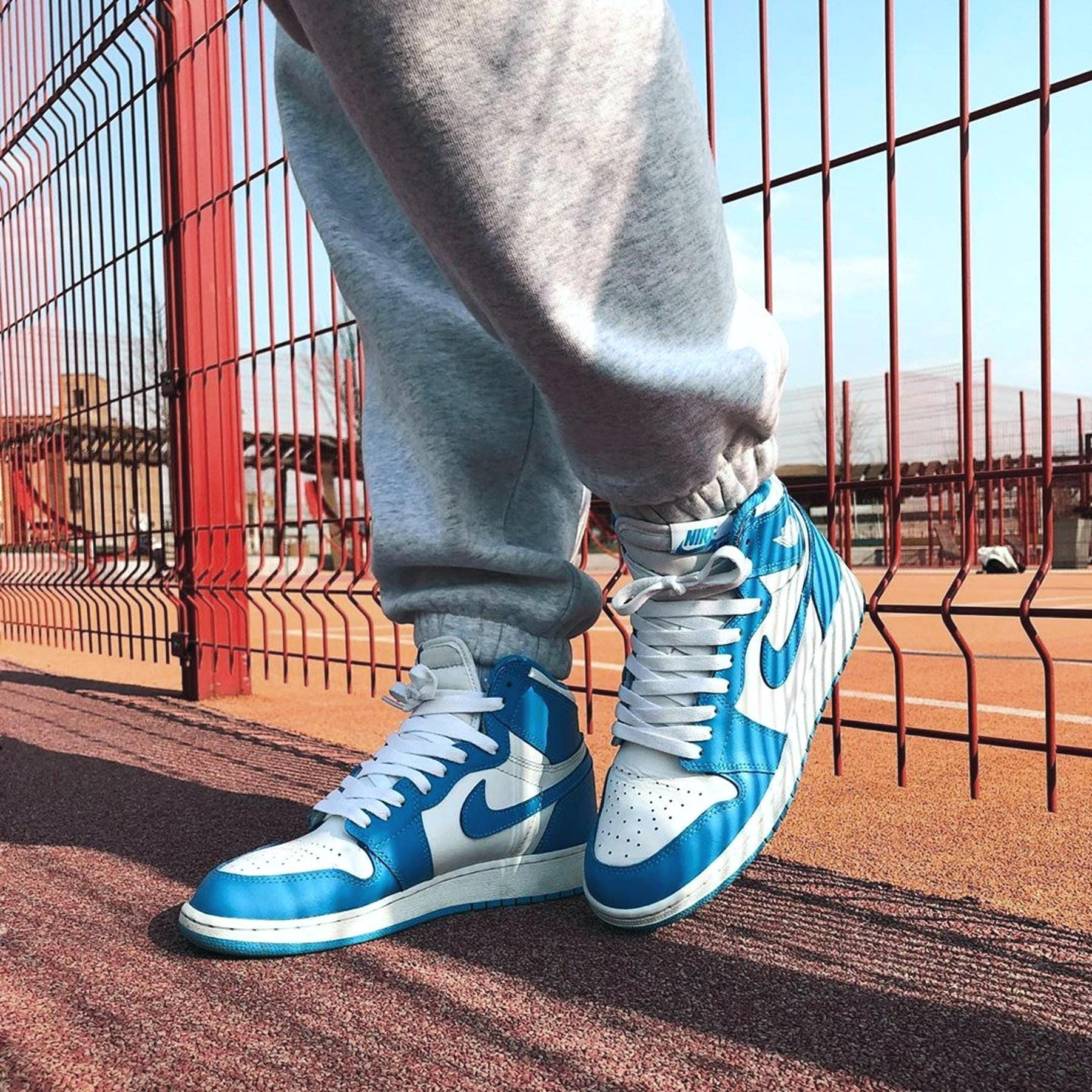 Air Jordan 1 Retro High OG 'UNC' - Image 6