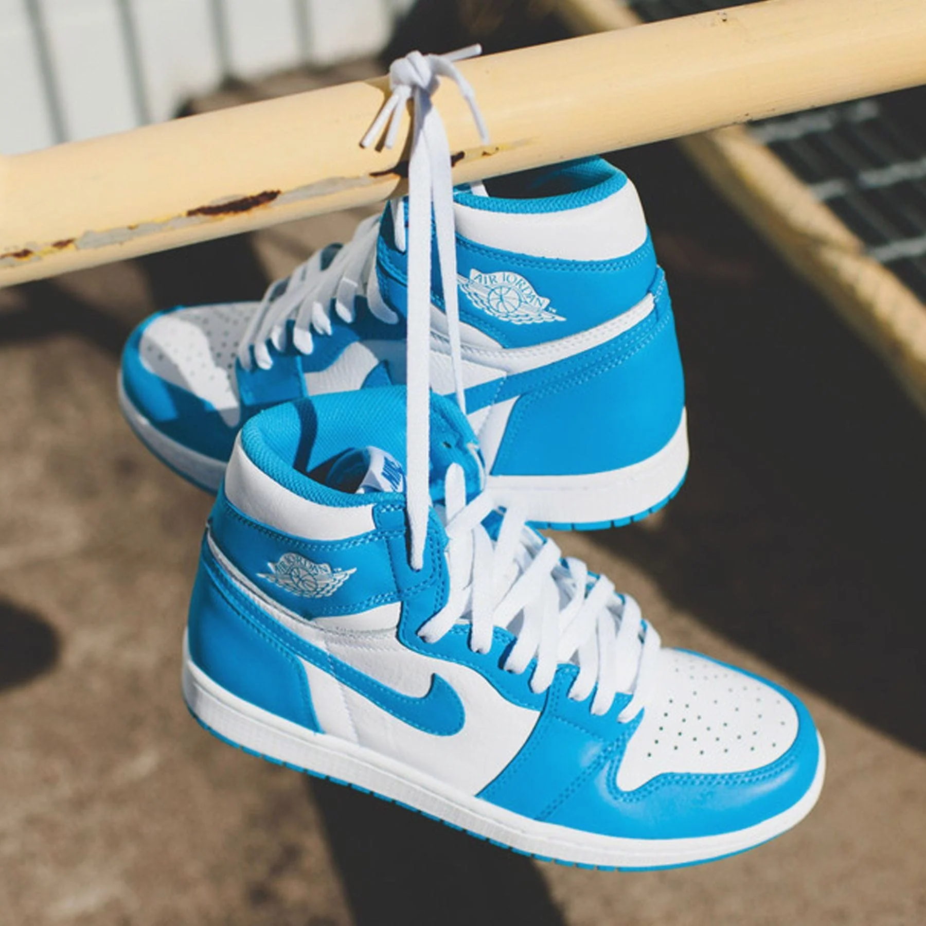 Air Jordan 1 Retro High OG 'UNC' - Image 7