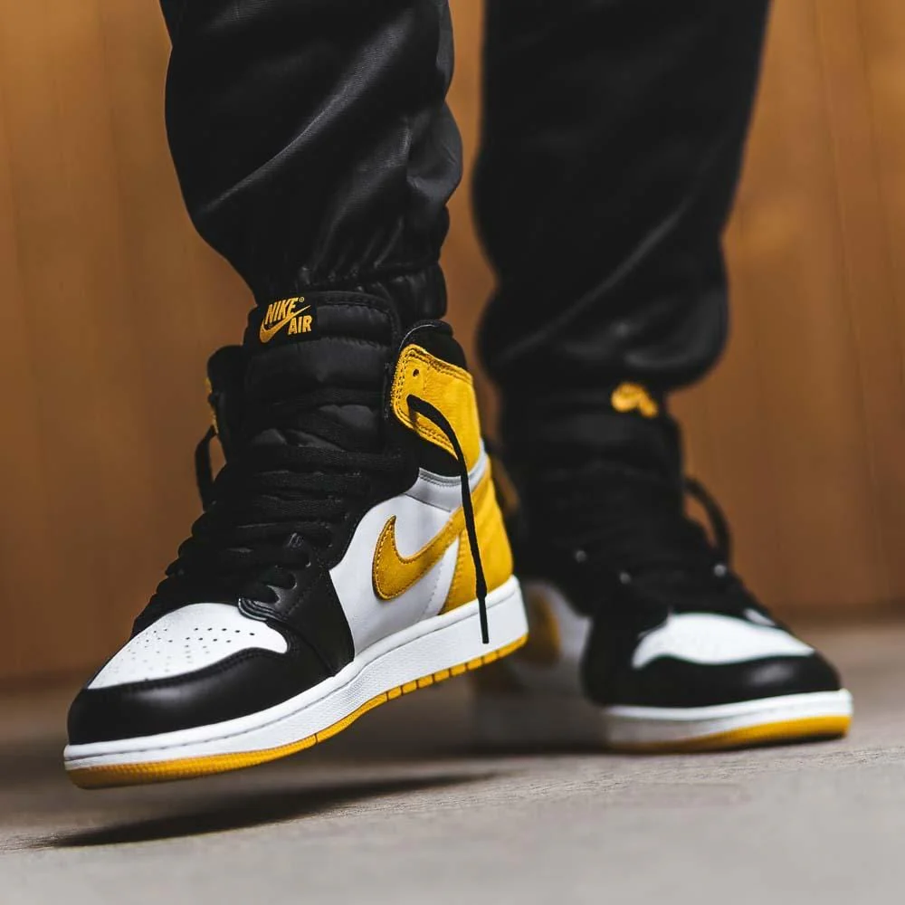 Air Jordan 1 Retro High OG "Yellow Ochre" - Image 3