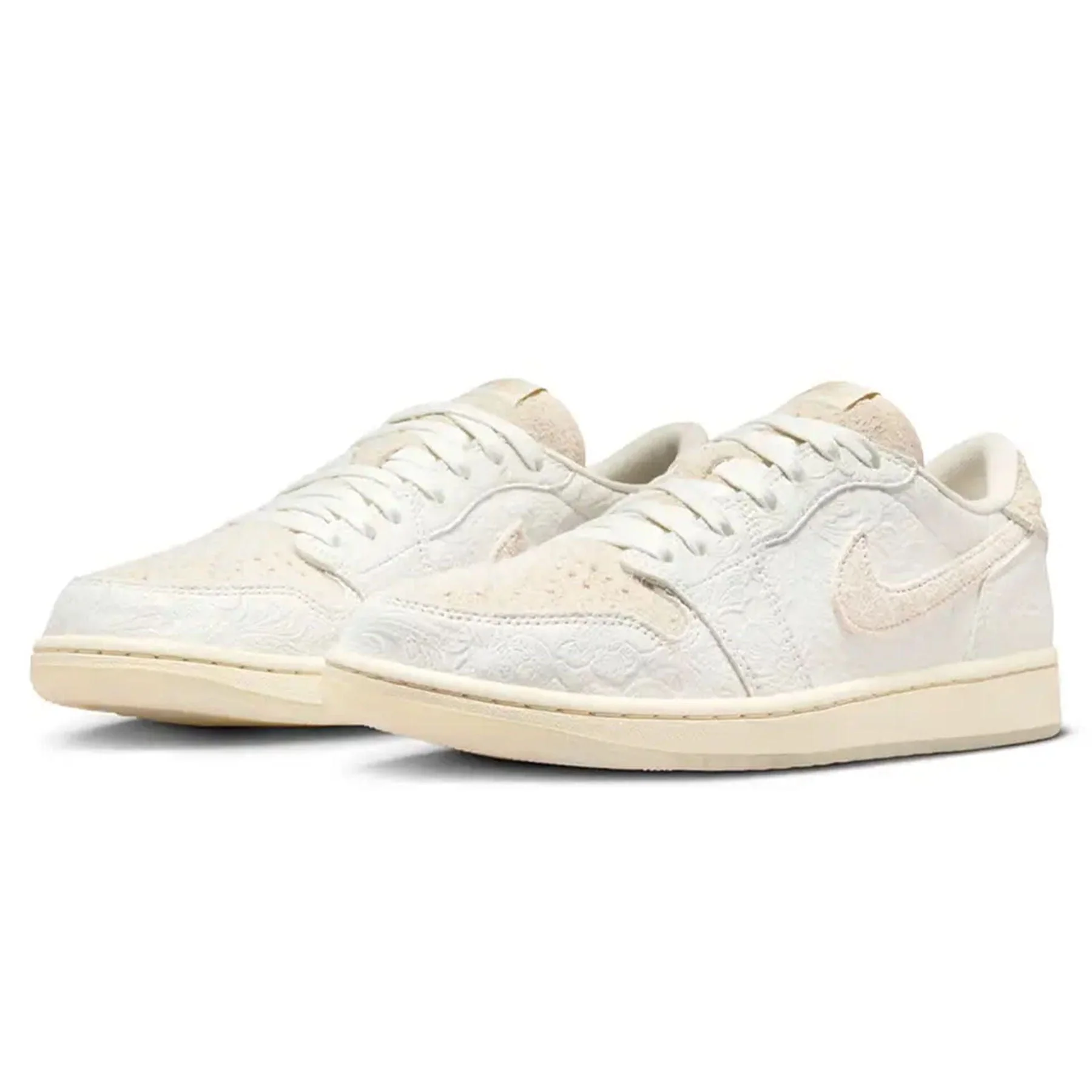 Air Jordan 1 Retro Low OG x Chris Paul 'Give Them Flowers' - Image 2
