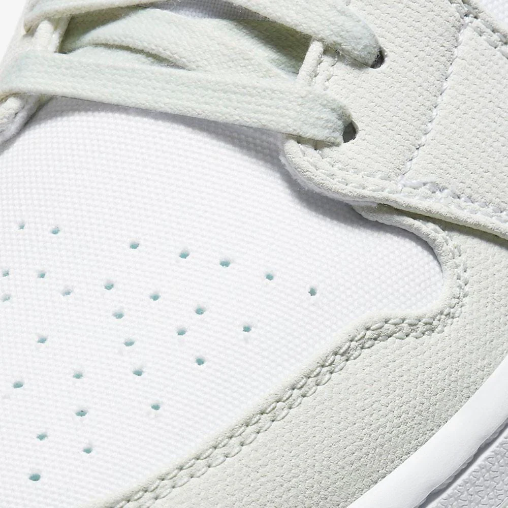 Air Jordan 1 Wmns Low 'Spruce Aura' - Image 6