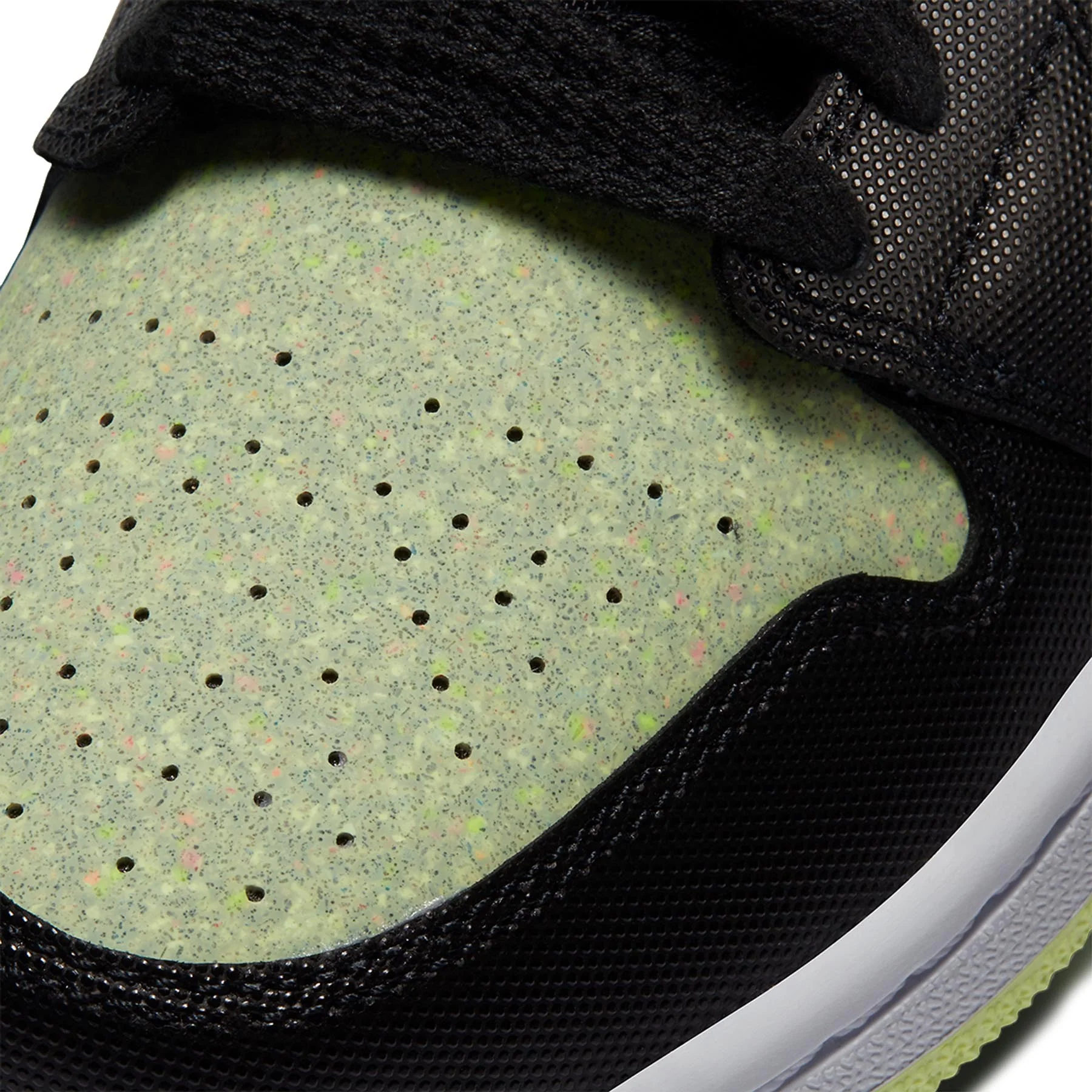 Air Jordan 1 Wmns Mid SE 'Black Barely Volt' - Image 6
