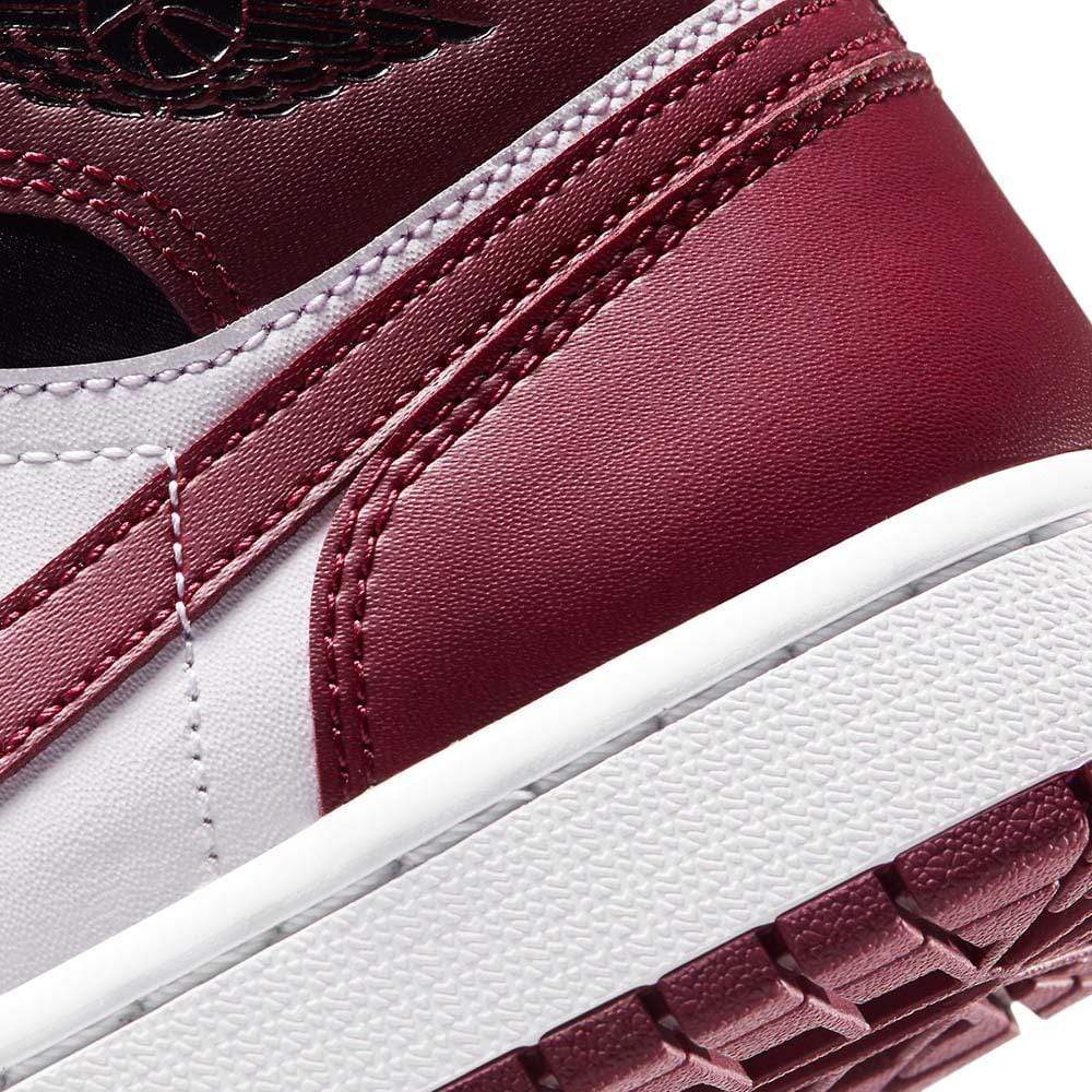 Air Jordan 1 Wmns Mid SE 'Gold Pendants' - Image 7