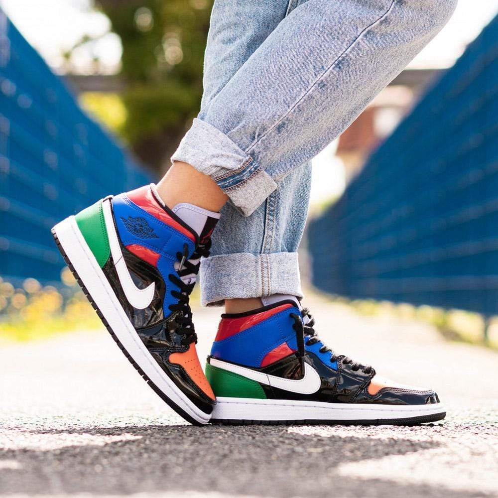 Air Jordan 1 Wmns Mid SE 'Multi Patent' - Image 8