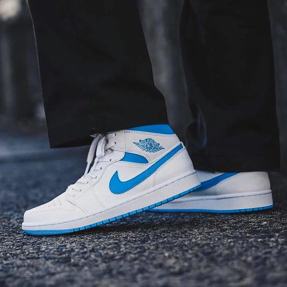 Air Jordan 1 Wmns Mid 'UNC' White Carolina Blue - Image 6