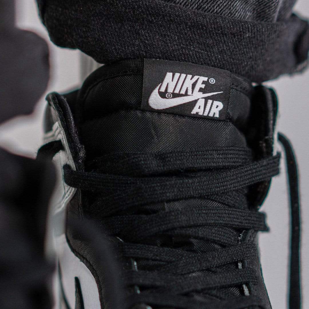 Air Jordan 1 Wmns Retro High OG 'Silver Toe' - Image 5