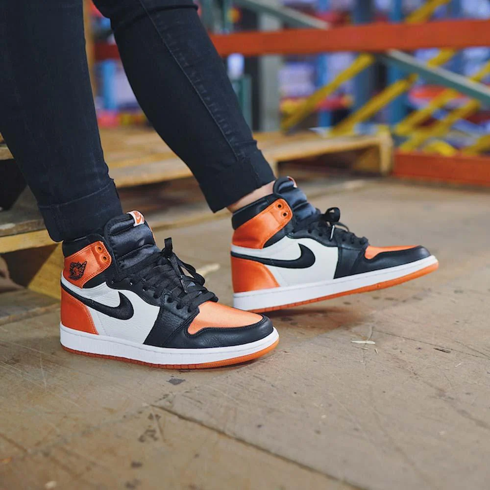 Air Jordan 1 WMNS Satin 'Shattered Backboard' Orange Black - Image 6