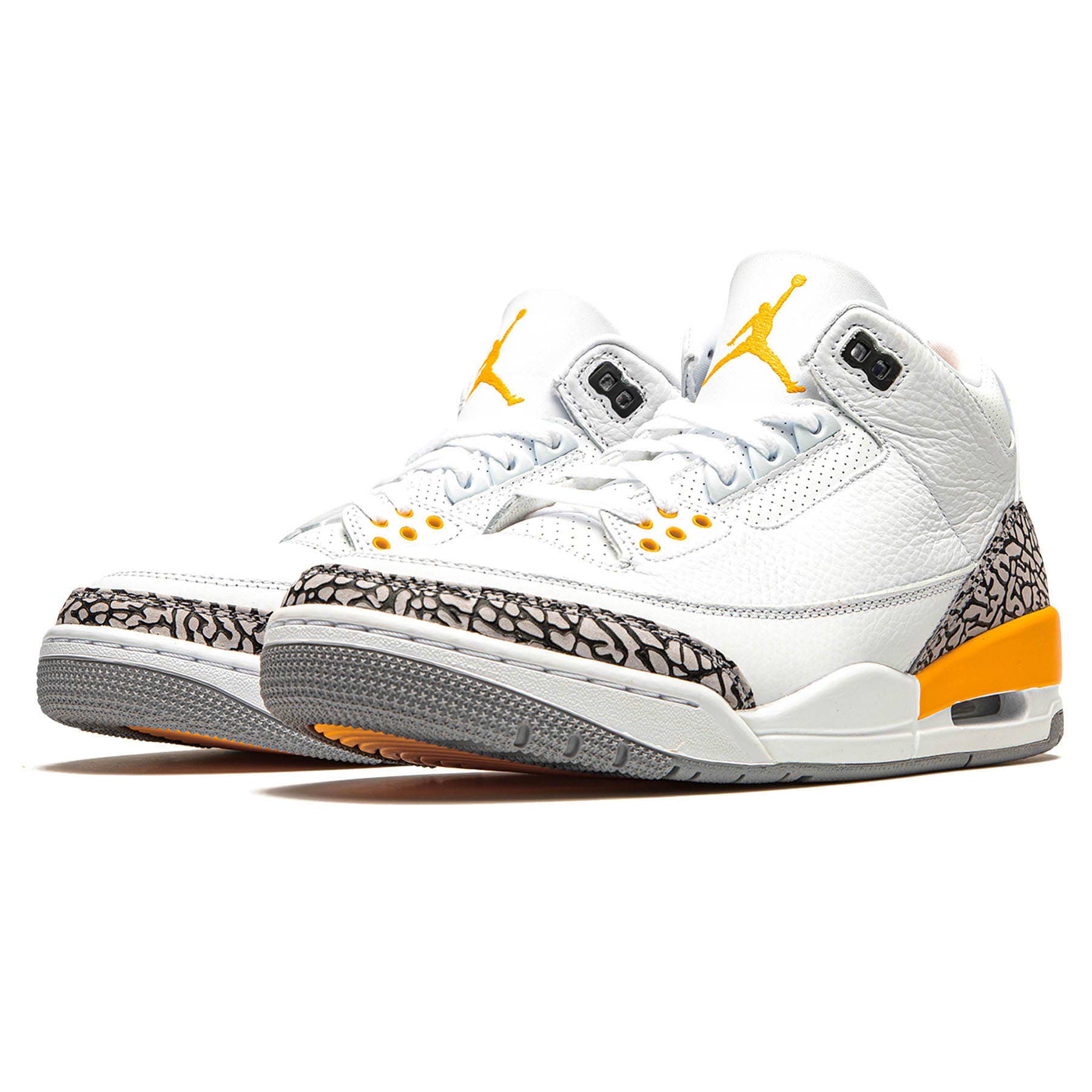 Air Jordan 3 Retro Wmns 'Laser Orange' - Image 2