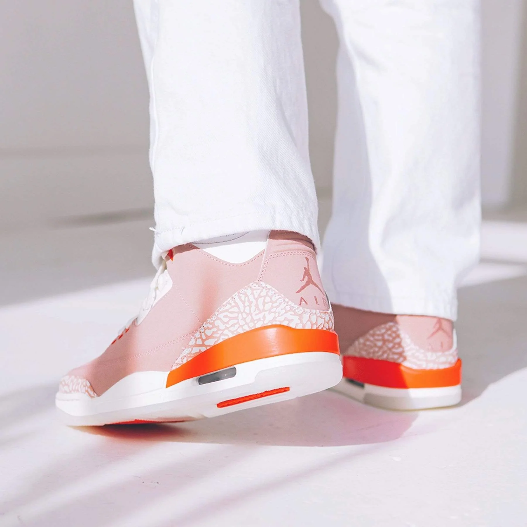 Air Jordan 3 Retro Wmns 'Rust Pink' - Image 8