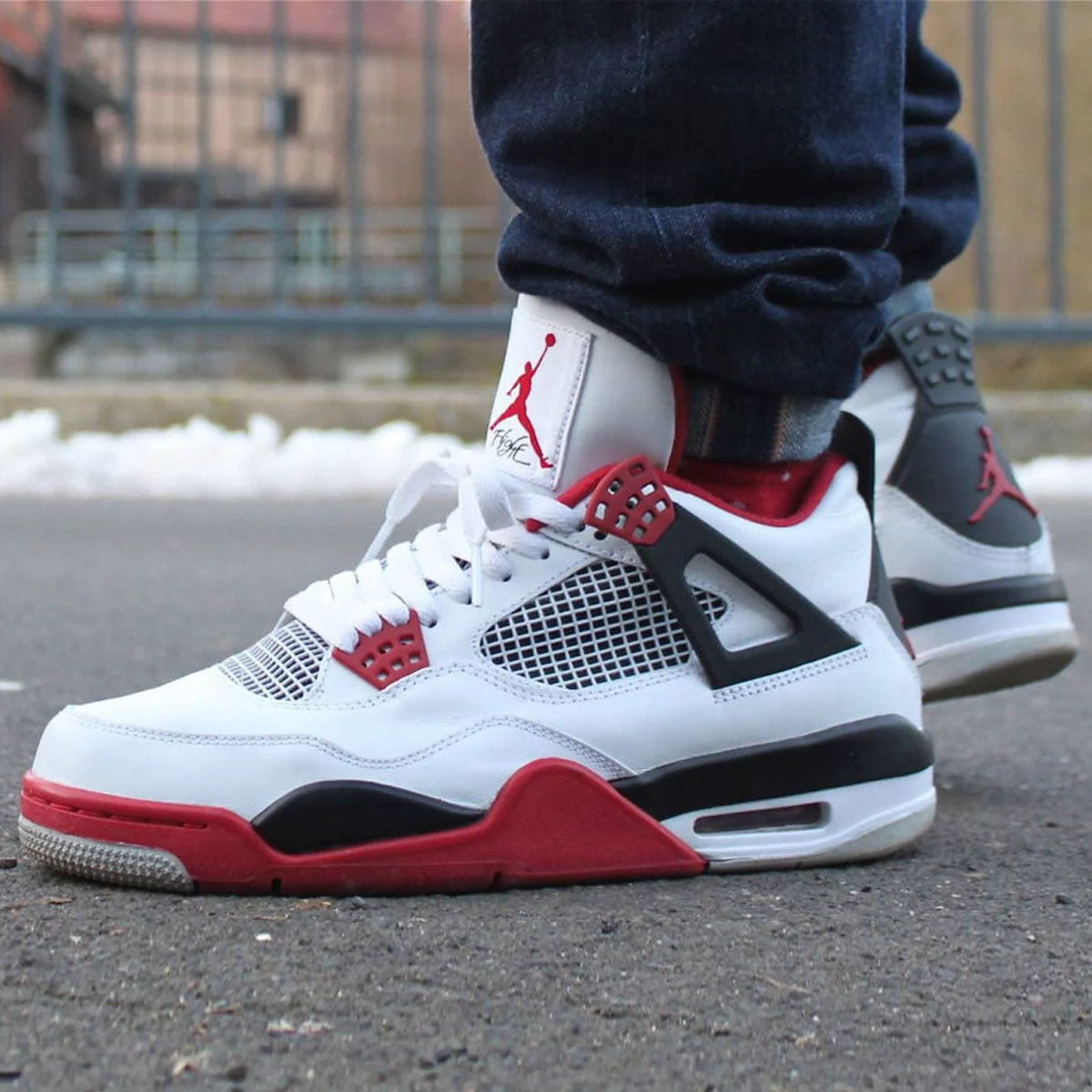 Air Jordan 4 Retro 'Fire Red' 2012 - Image 3